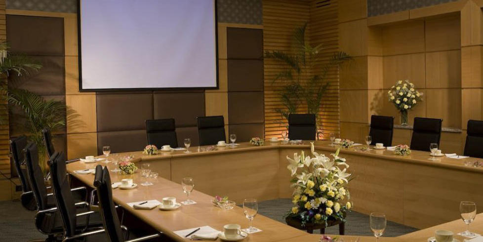 Radisson Blu Suites Gurgaon Konforlar fotoğraf