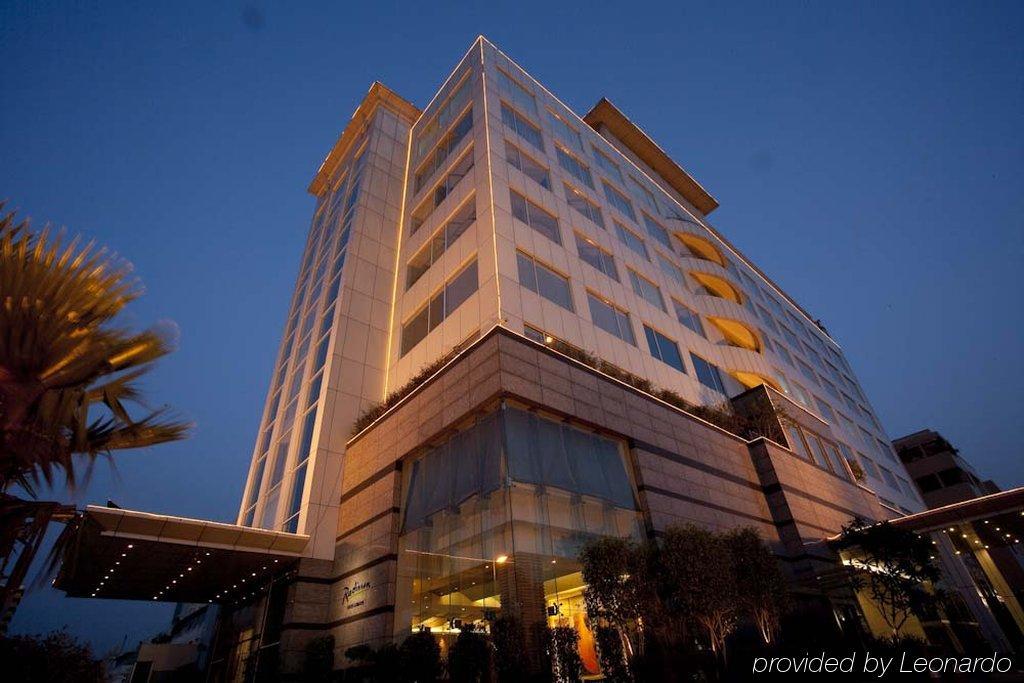 Radisson Blu Suites Gurgaon Dış mekan fotoğraf